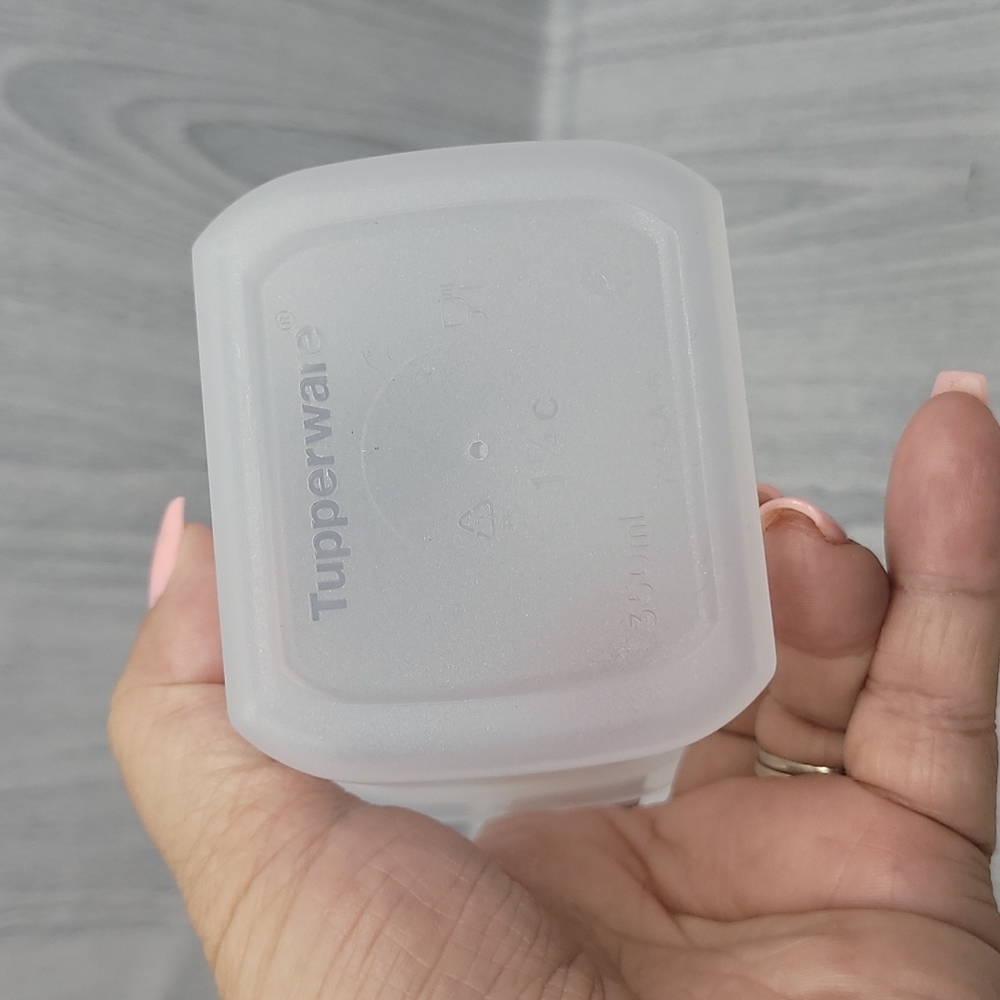 Tupperware Slim Line Mini Pitcher New - Picture 5 of 7